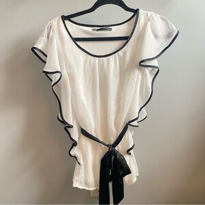 Maurice’s woman’s white dressy sleeveless top